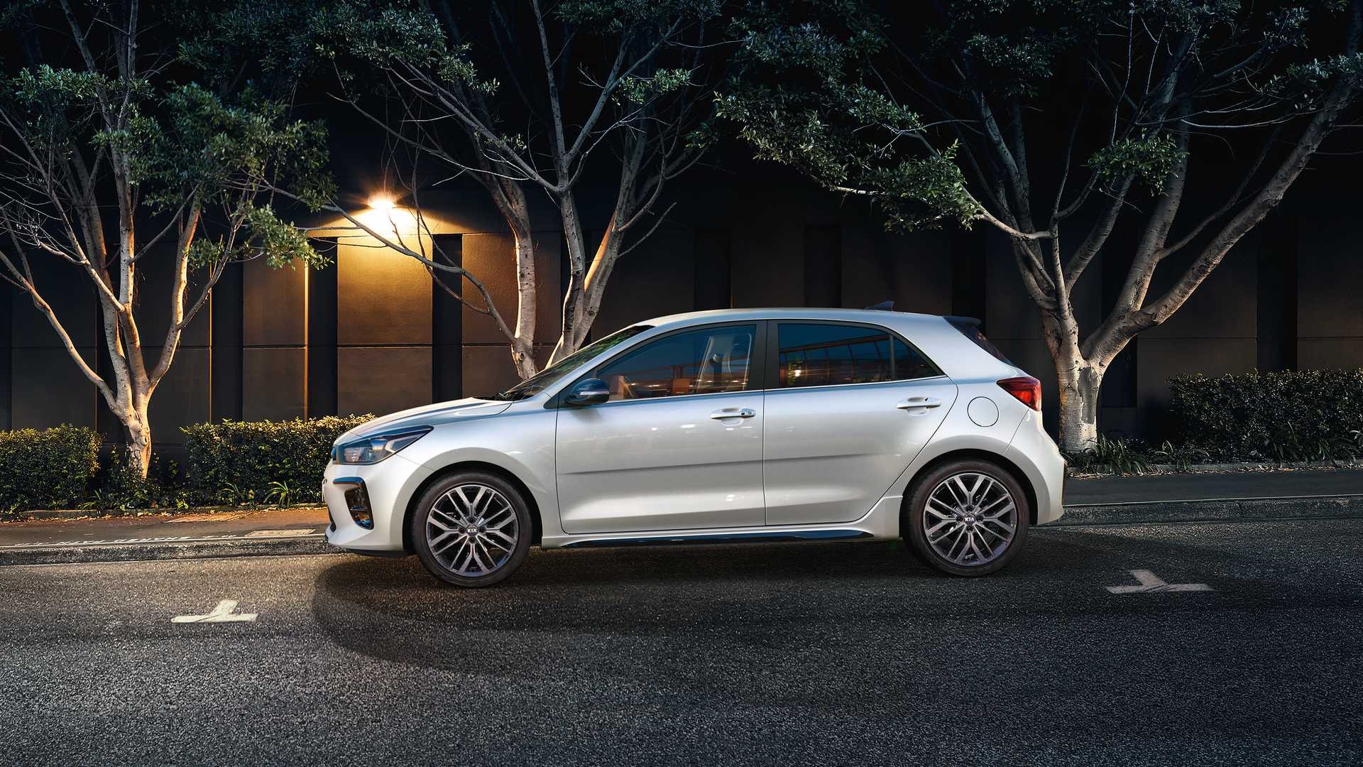 Kia Rio 2020 року