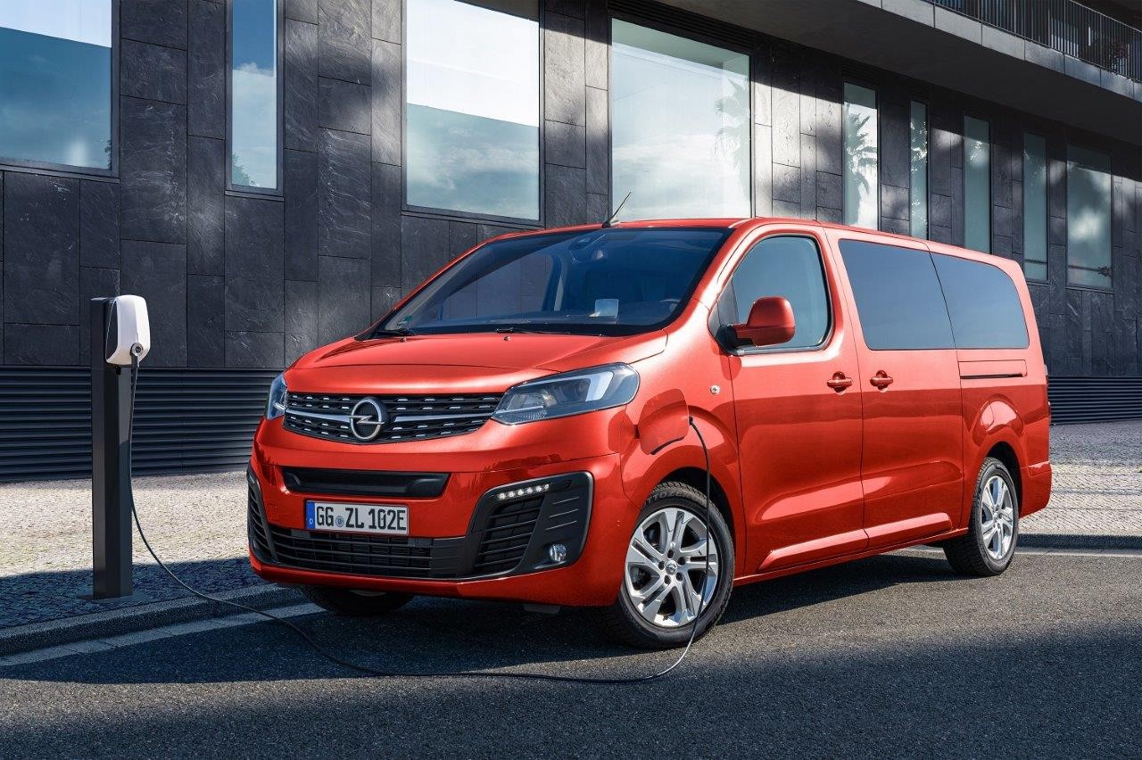 Opel Zafira-e Life 2020 року
