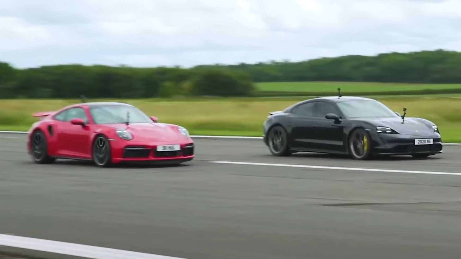 Porsche 911 Turbo S проти Porsche Taycan: