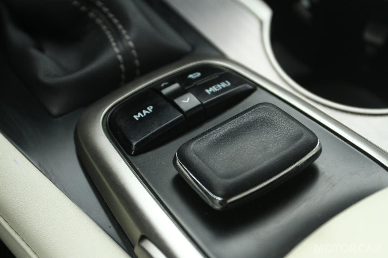 Lexus RX200t