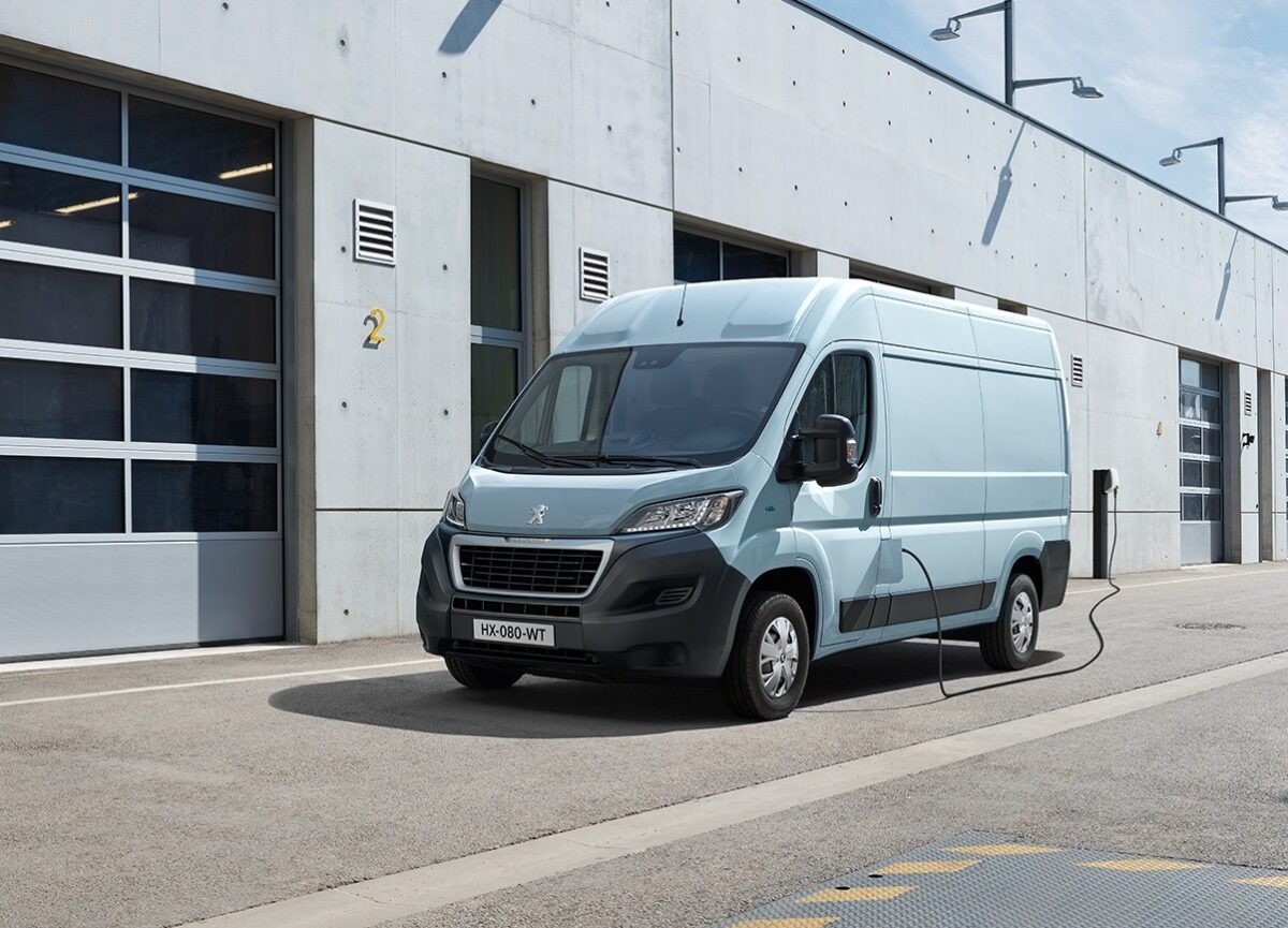 Peugeot e-Boxer