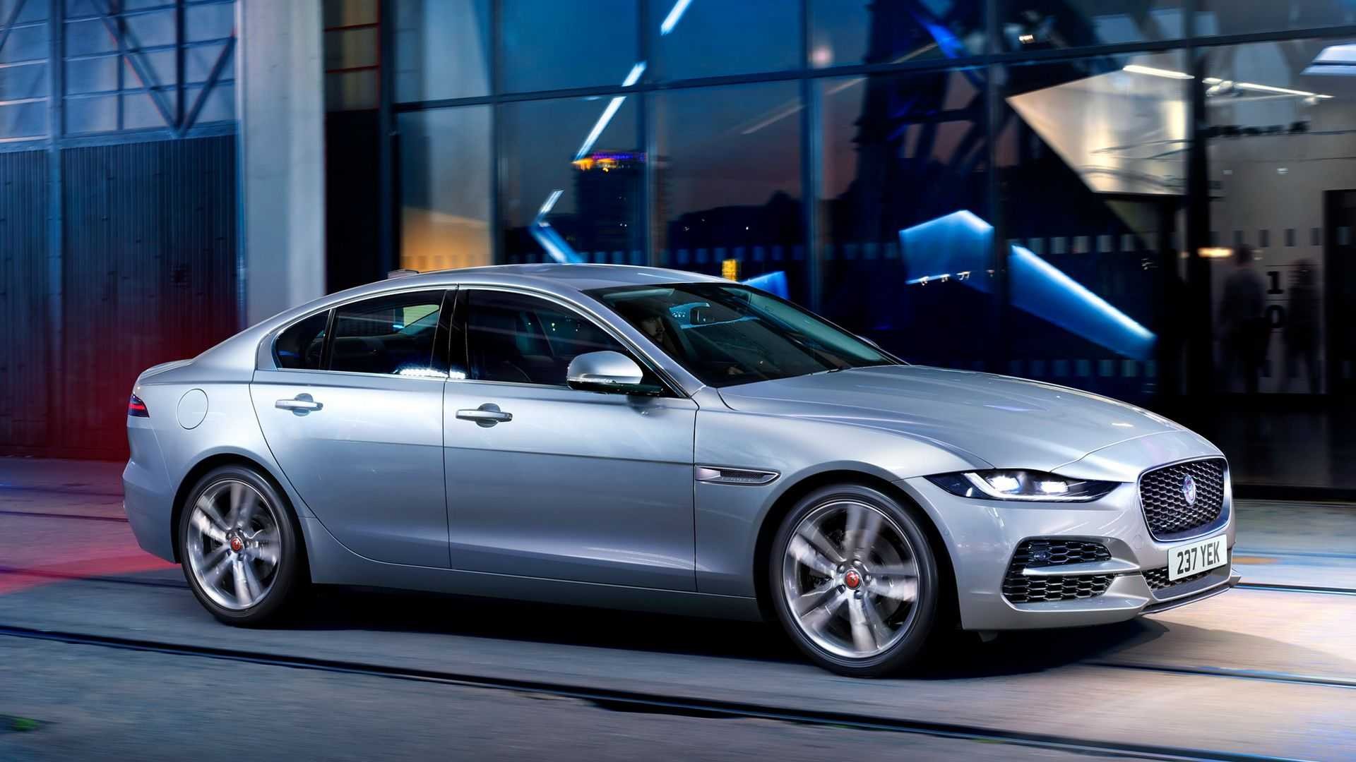 Jaguar XE (2020)