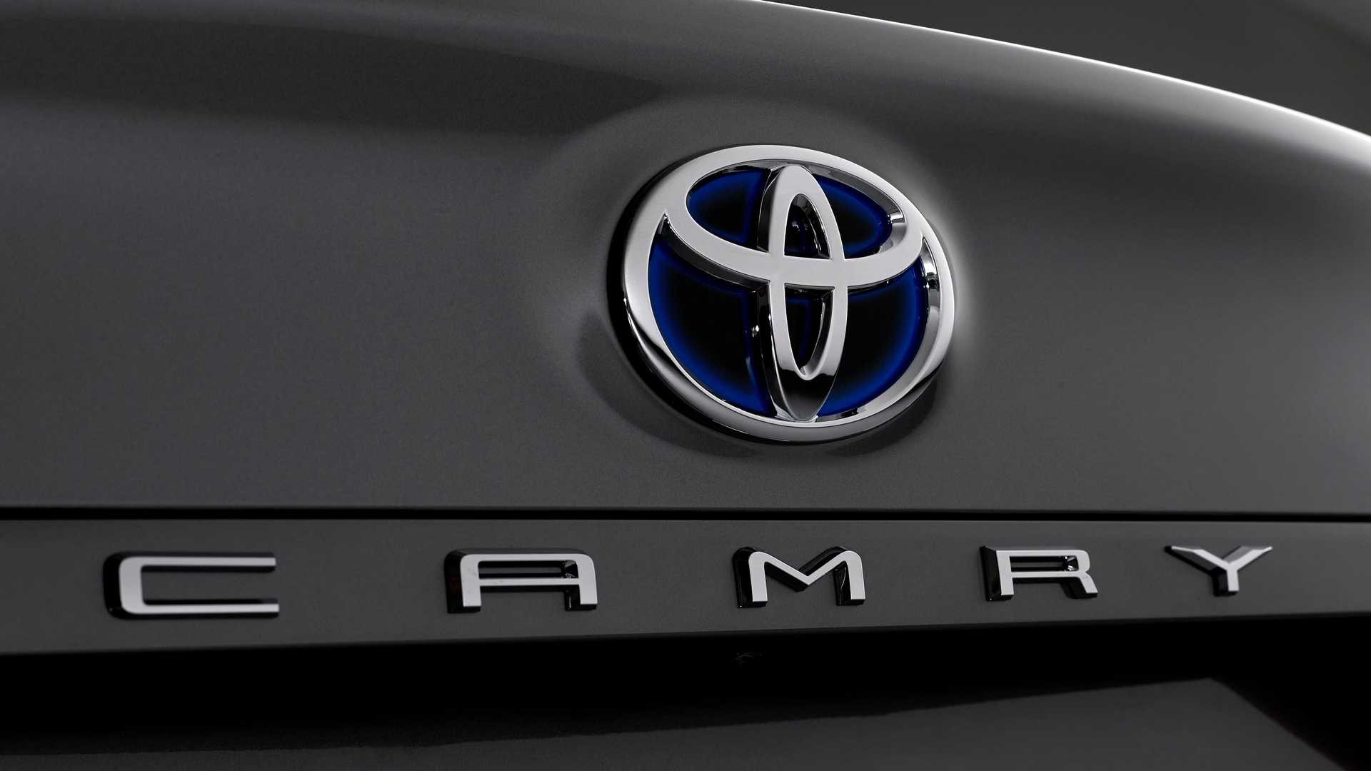 Toyota Camry 2021 року (Європа )