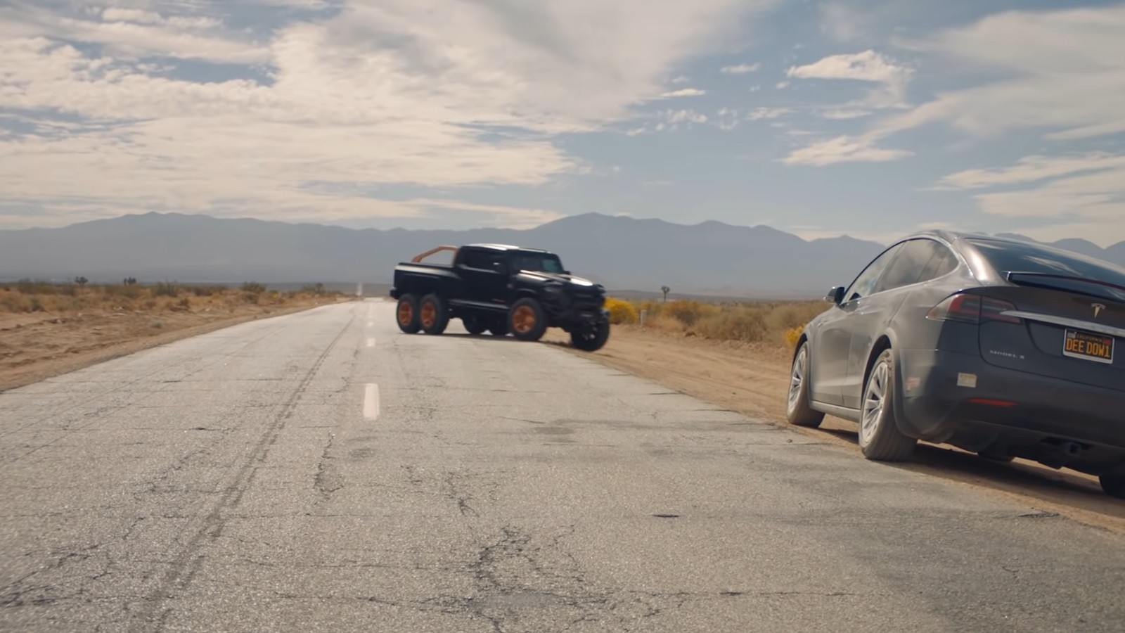 пікап Rezvani Hercules жарт електрокар Tesla