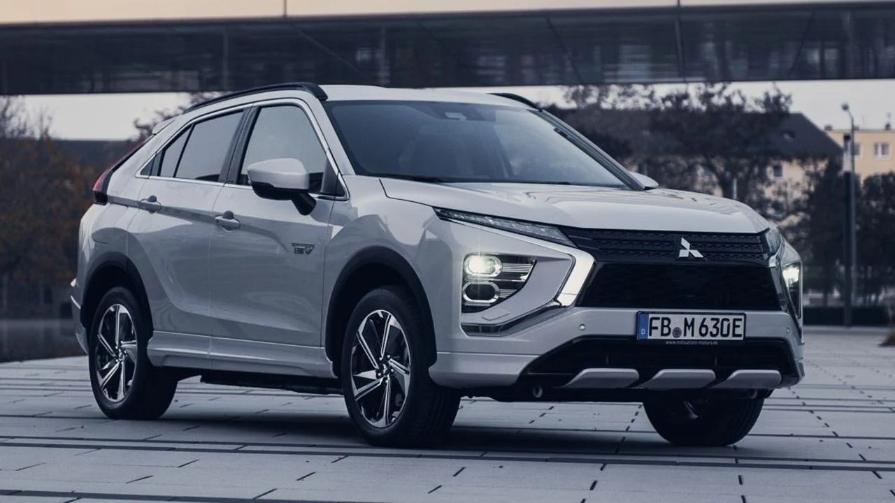 Mitsubishi Eclipse Cross гібрид кросовер Європа анонс