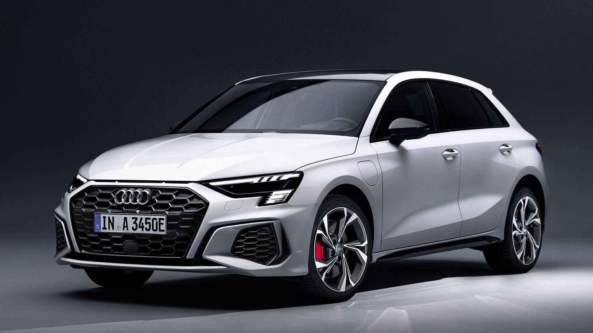 Audi A3 Sportback хетчбек гібрид презентація