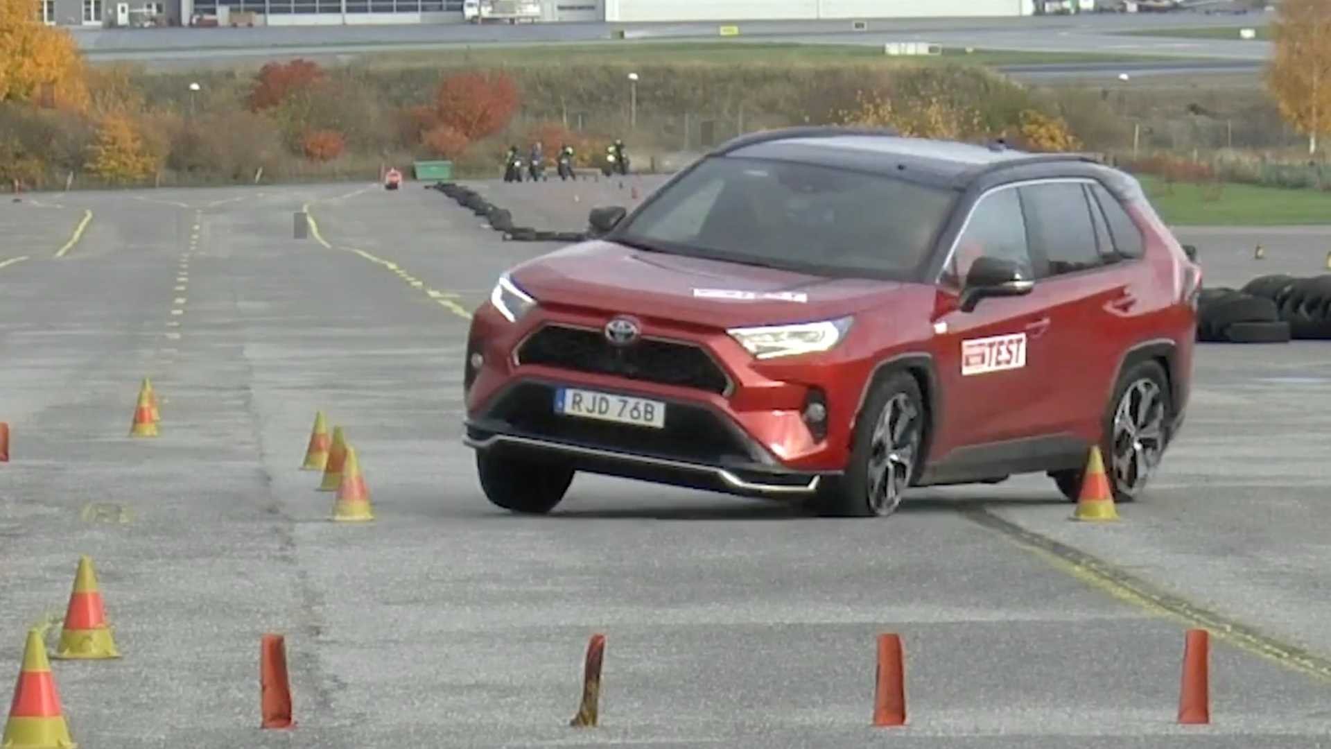 Toyota RAV4 Prime лосиний тест