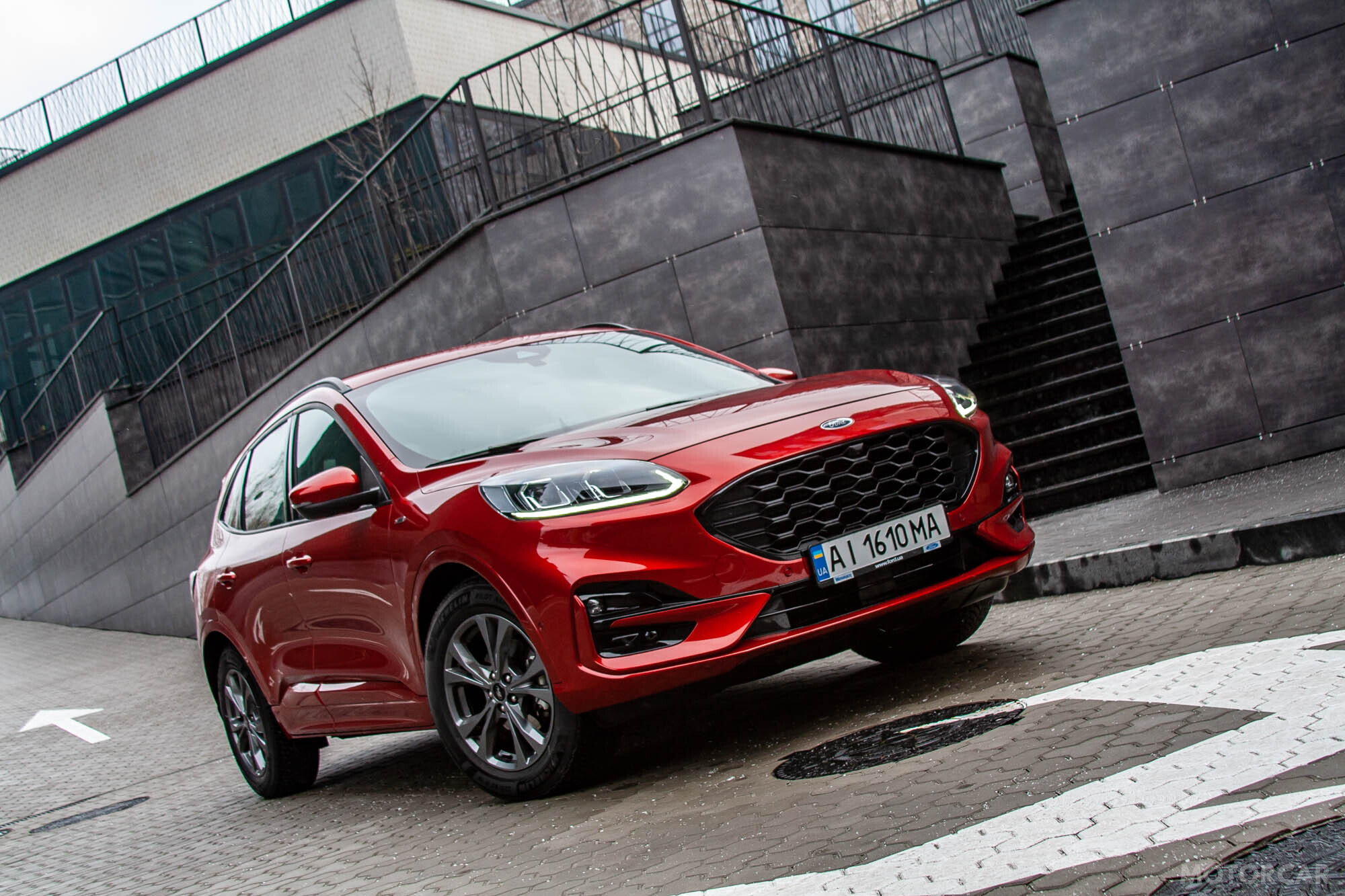 Ford Kuga 2020 року
