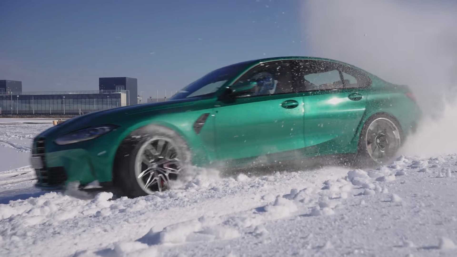 BMW M3 2021 засніжена траса