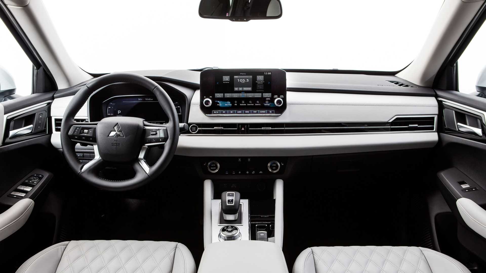 Mitsubishi Outlander 2022 року