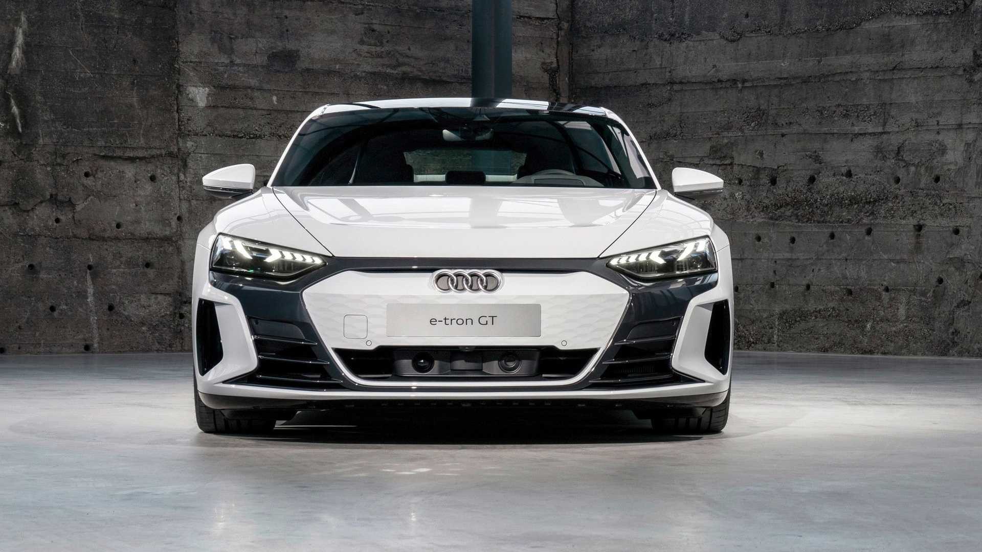 Audi e-tron GT quattro 2022 року