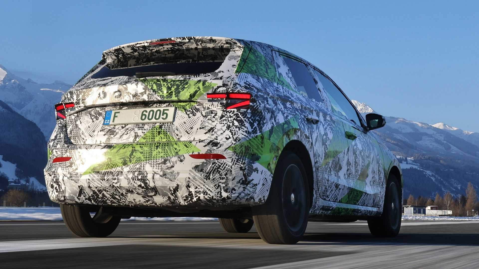 Skoda Fabia 2021 (камуфляж)