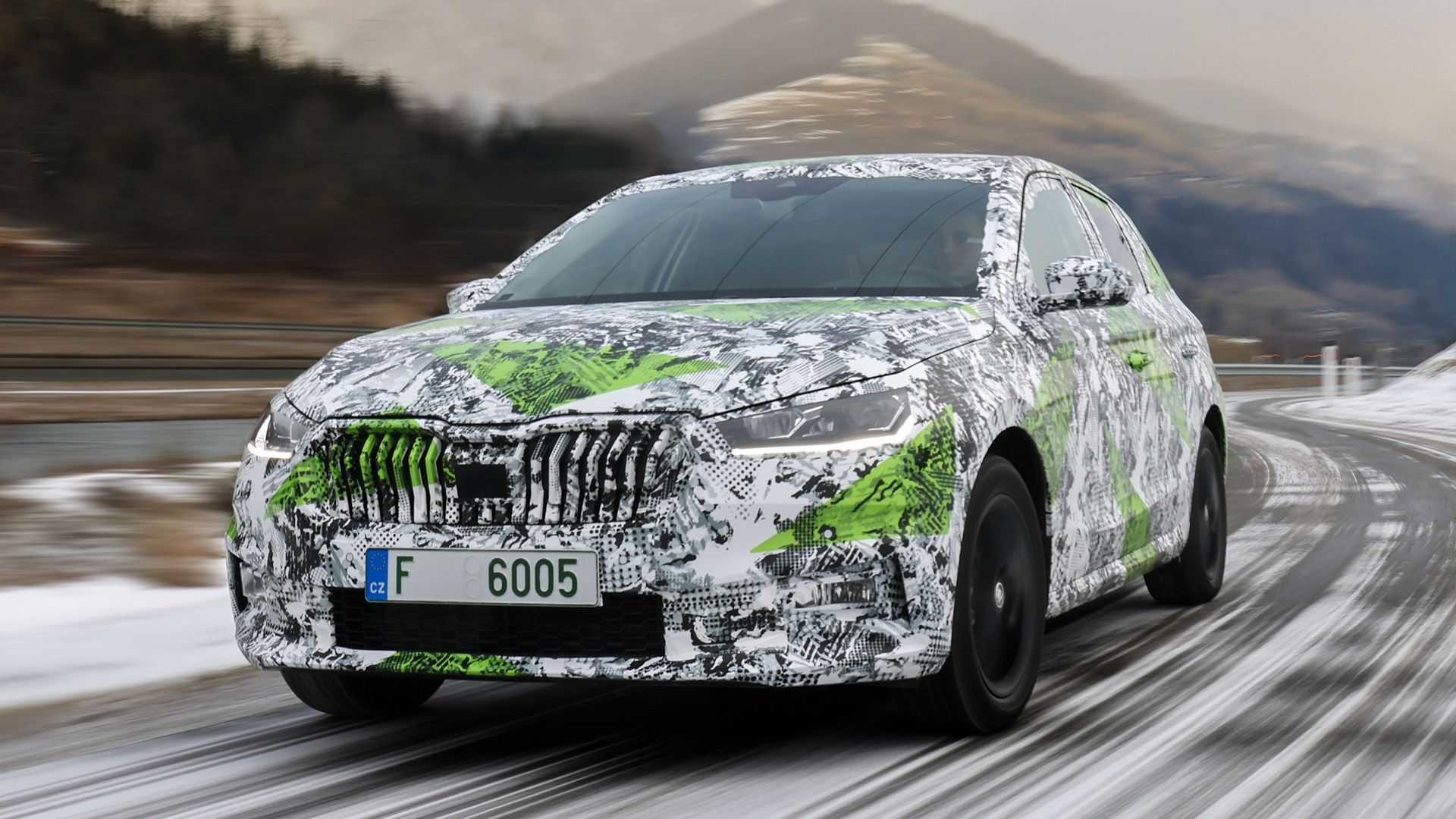 Skoda Fabia 2021 (камуфляж)