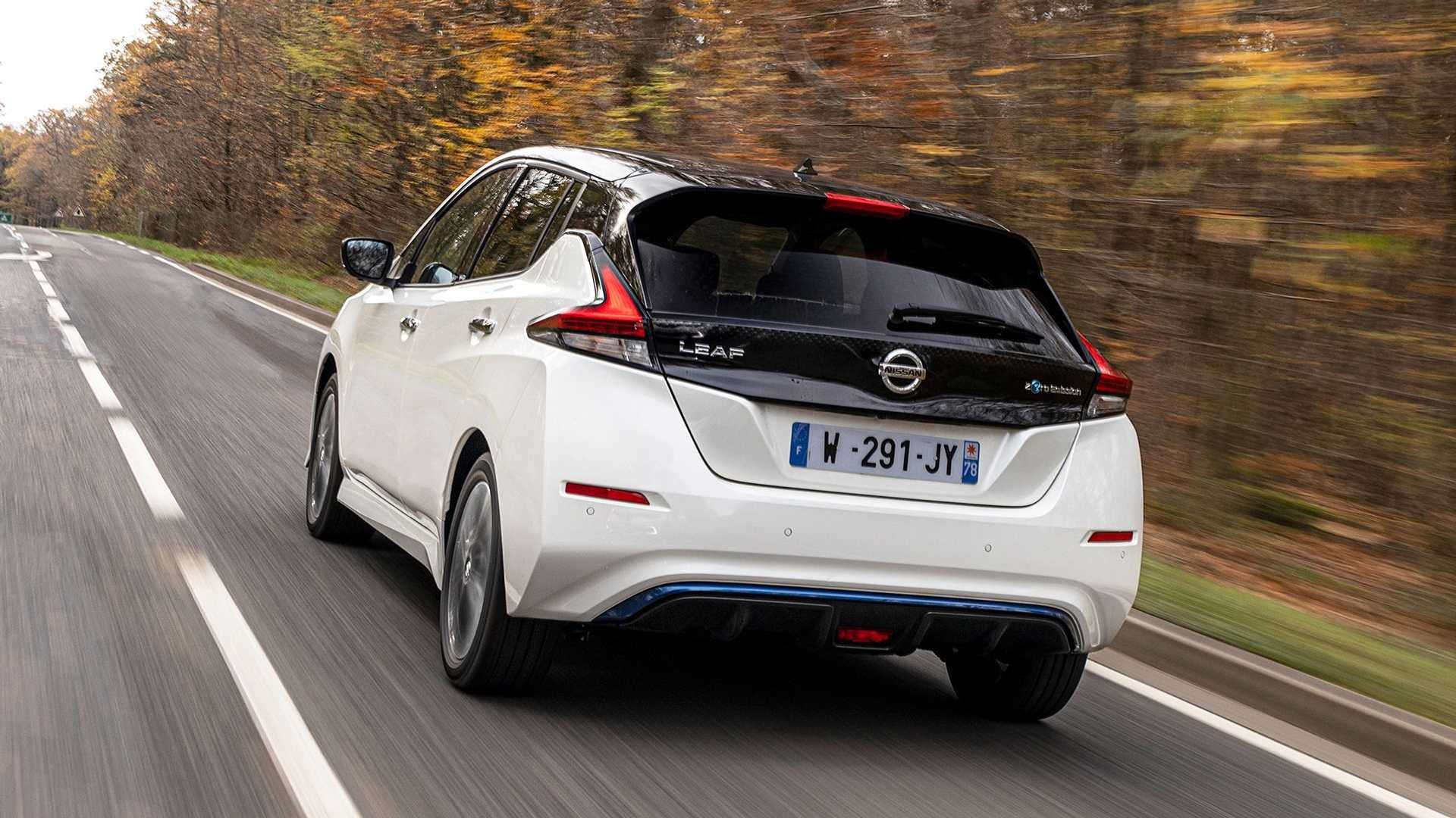 Nissan Leaf10 2021 року