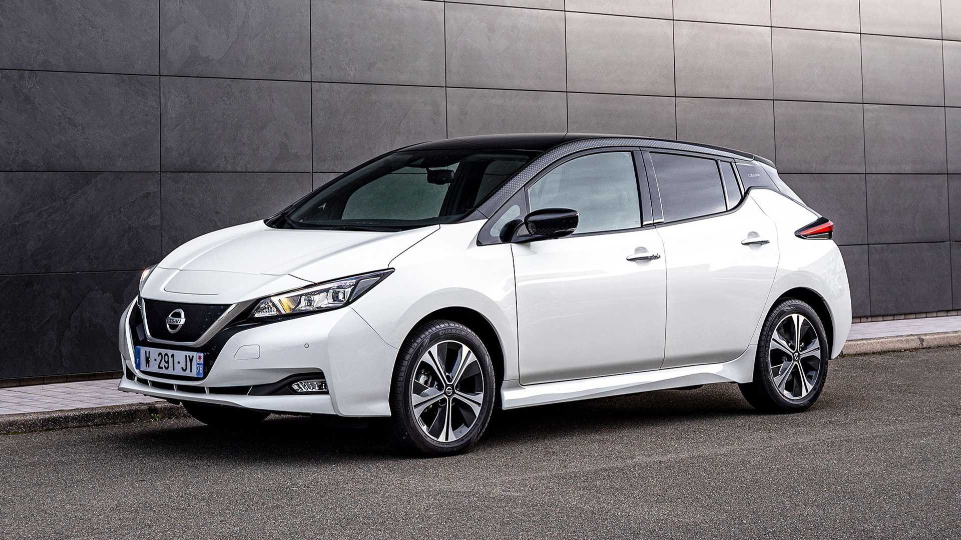 Nissan Leaf10 2021 року