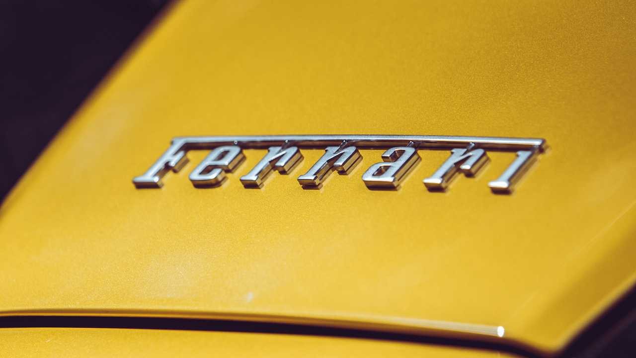 Ferrari логотип