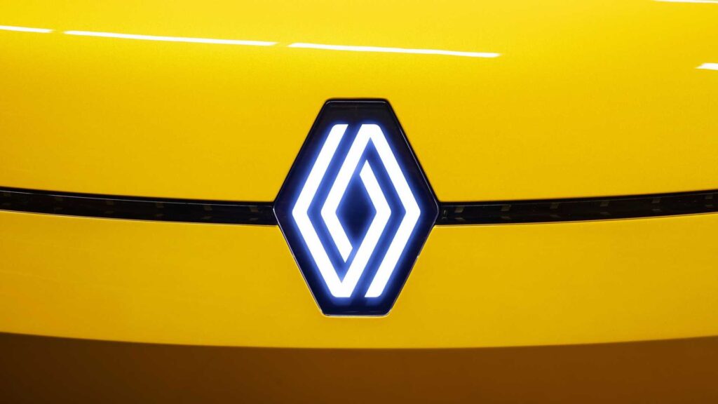 Логотип Renault