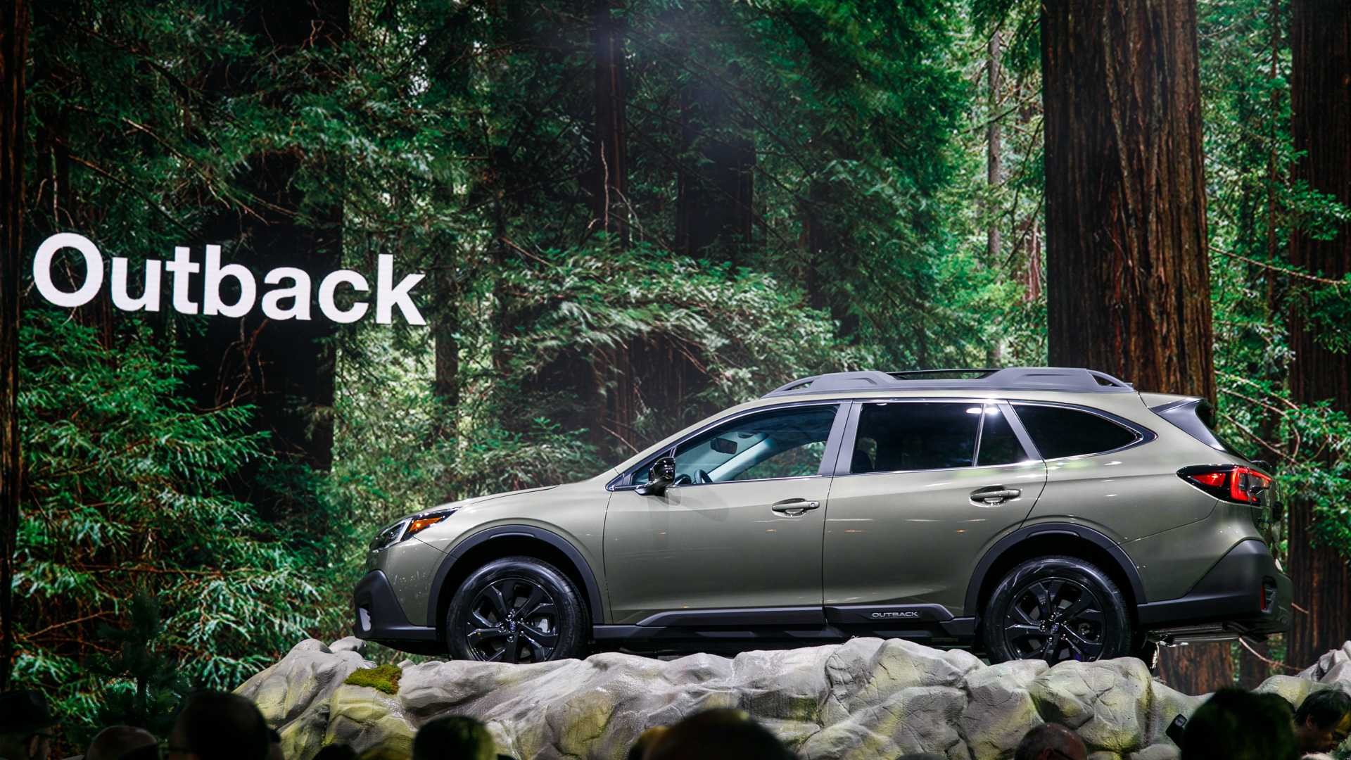 Subaru Outback 2020 року