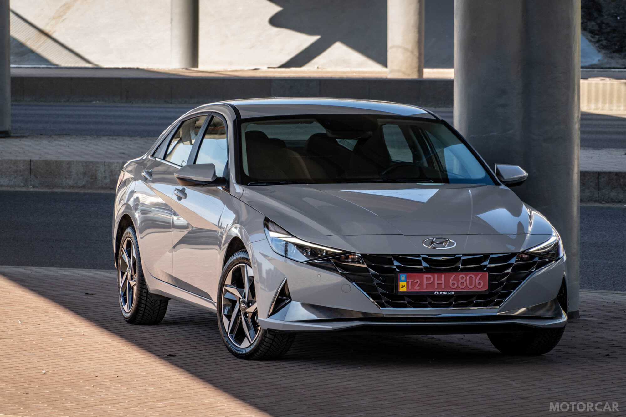 Hyundai Elantra 2021 року