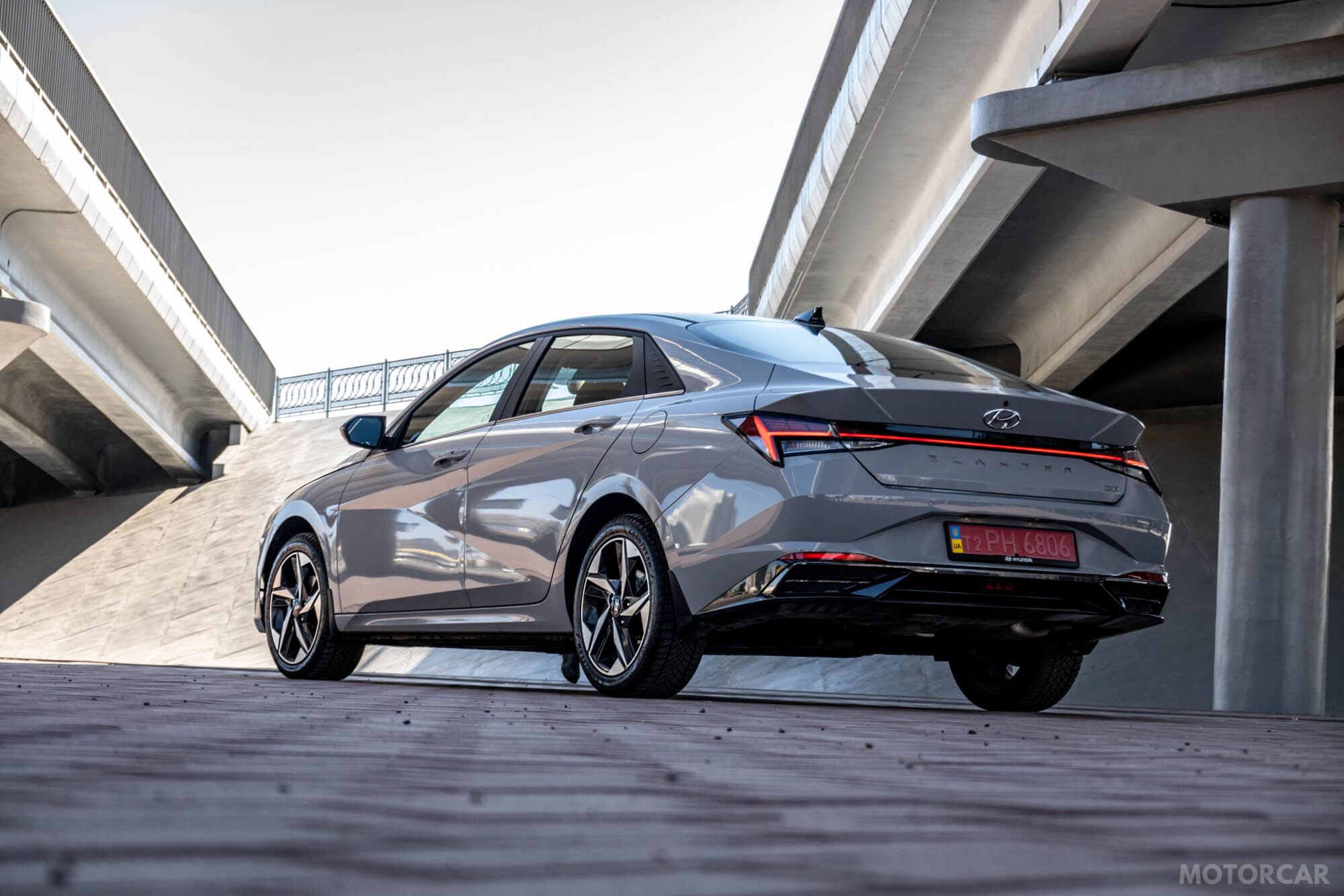 Hyundai Elantra 2021 року