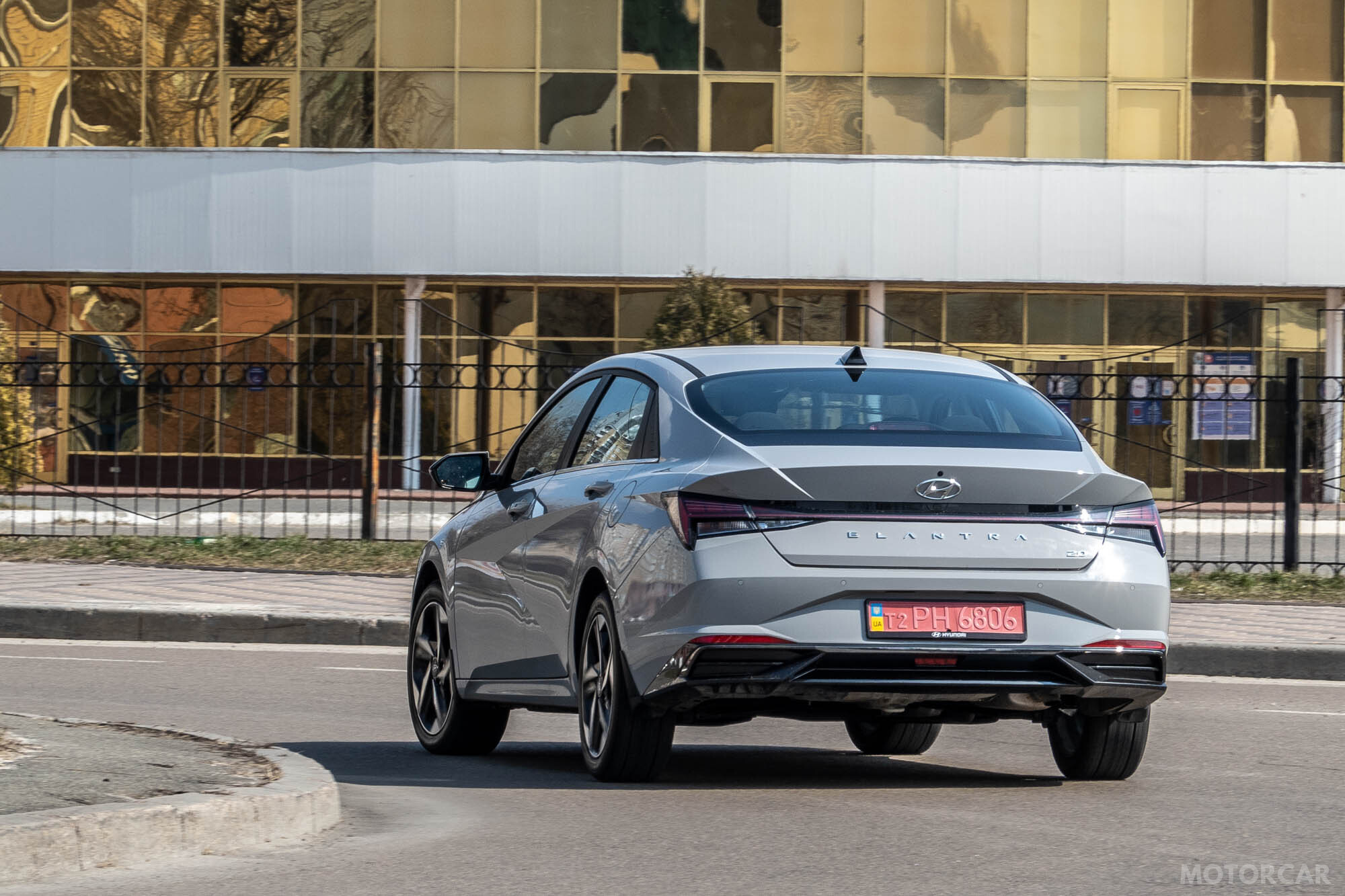 Hyundai Elantra 2021 року