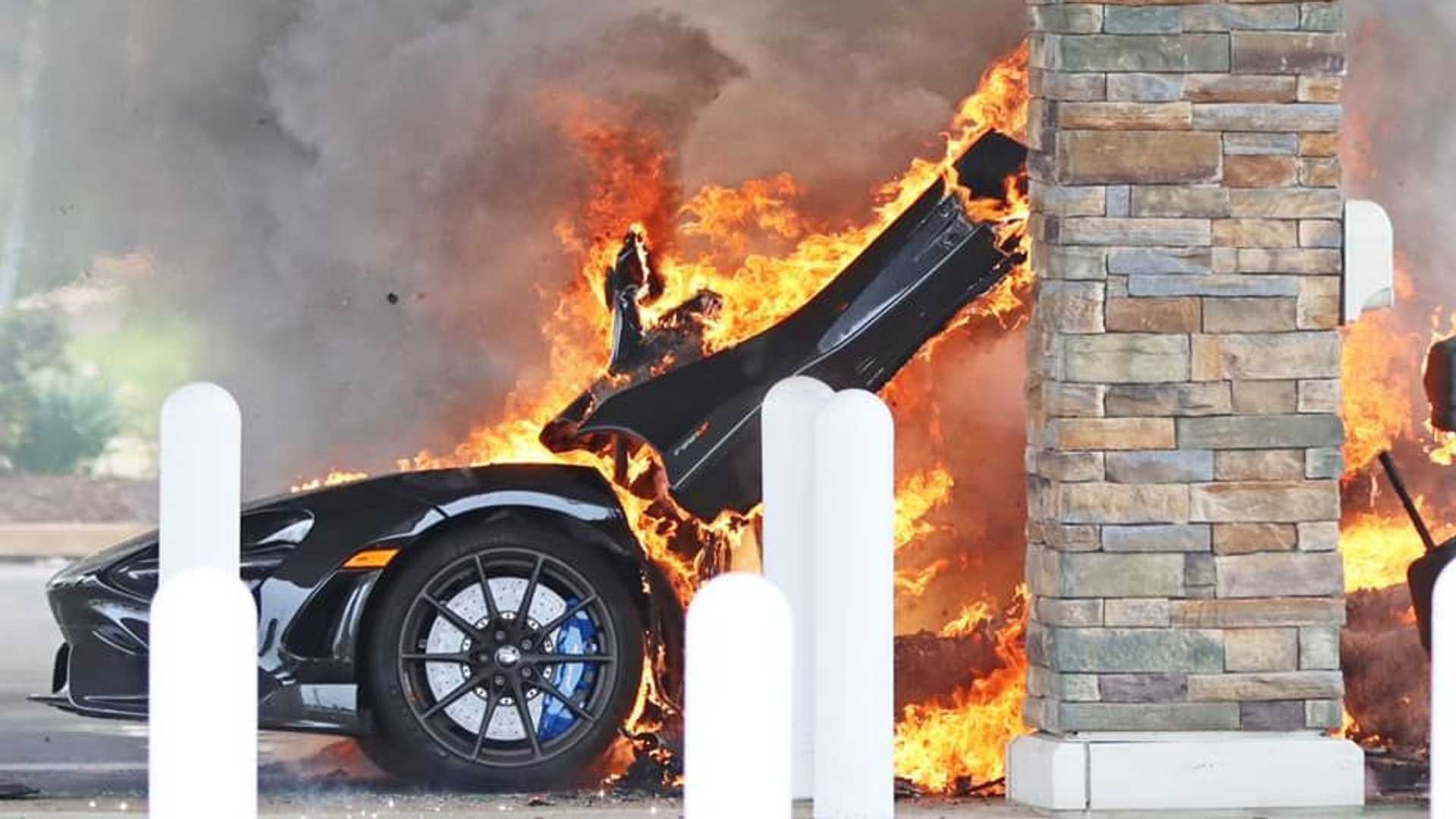 McLaren 765LT у пожежі