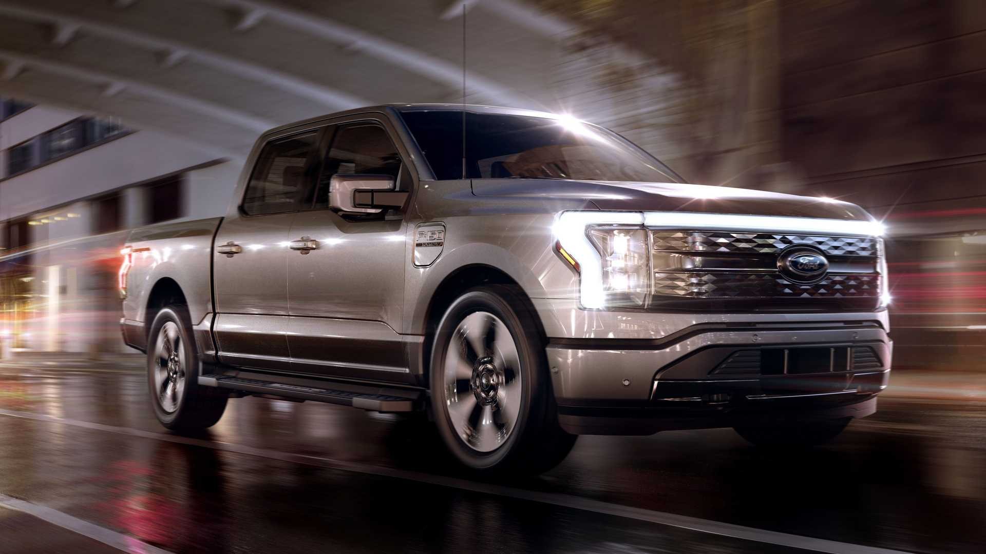 Ford F-150 Lightning 2022 року