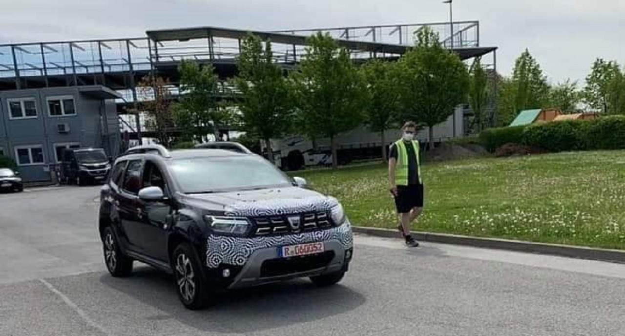 Dacia Duster 2021 року