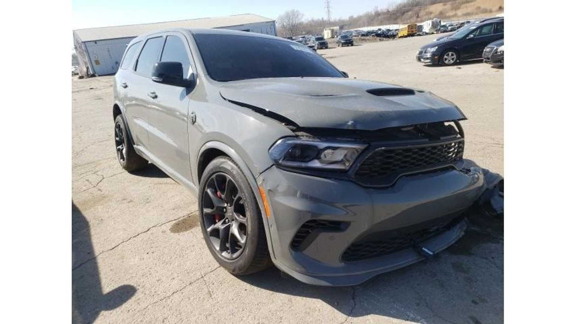 Dodge Durango SRT Hellcat 2021року (розбитий)