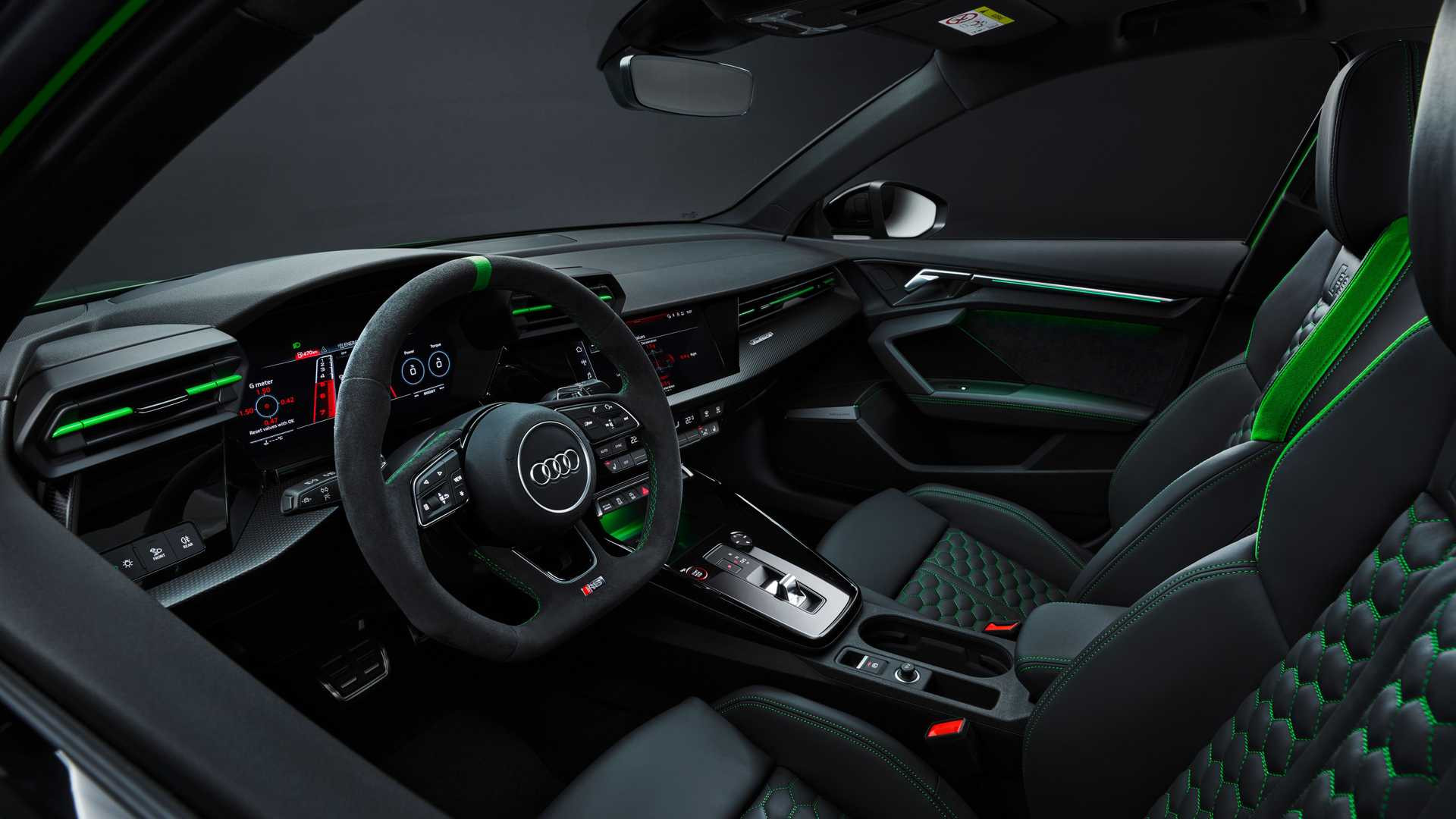 Audi RS 3 2022 року