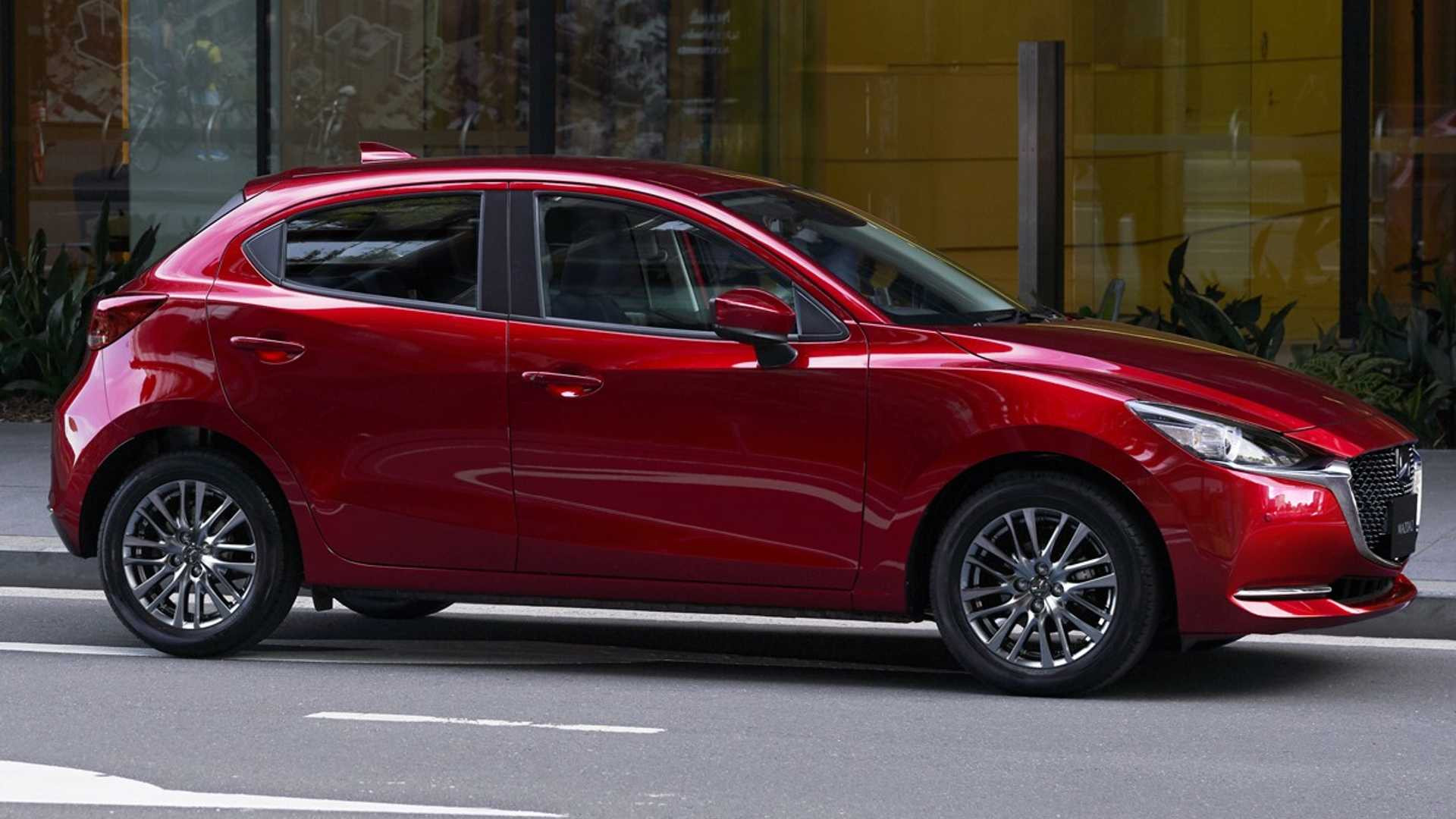 Mazda 2 2020 року