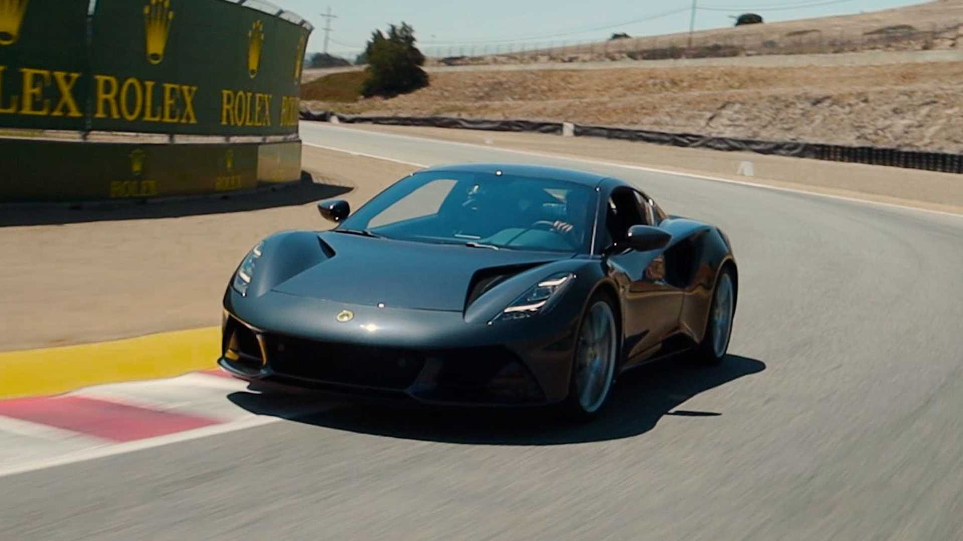 Дженсон Баттон на Lotus Emira