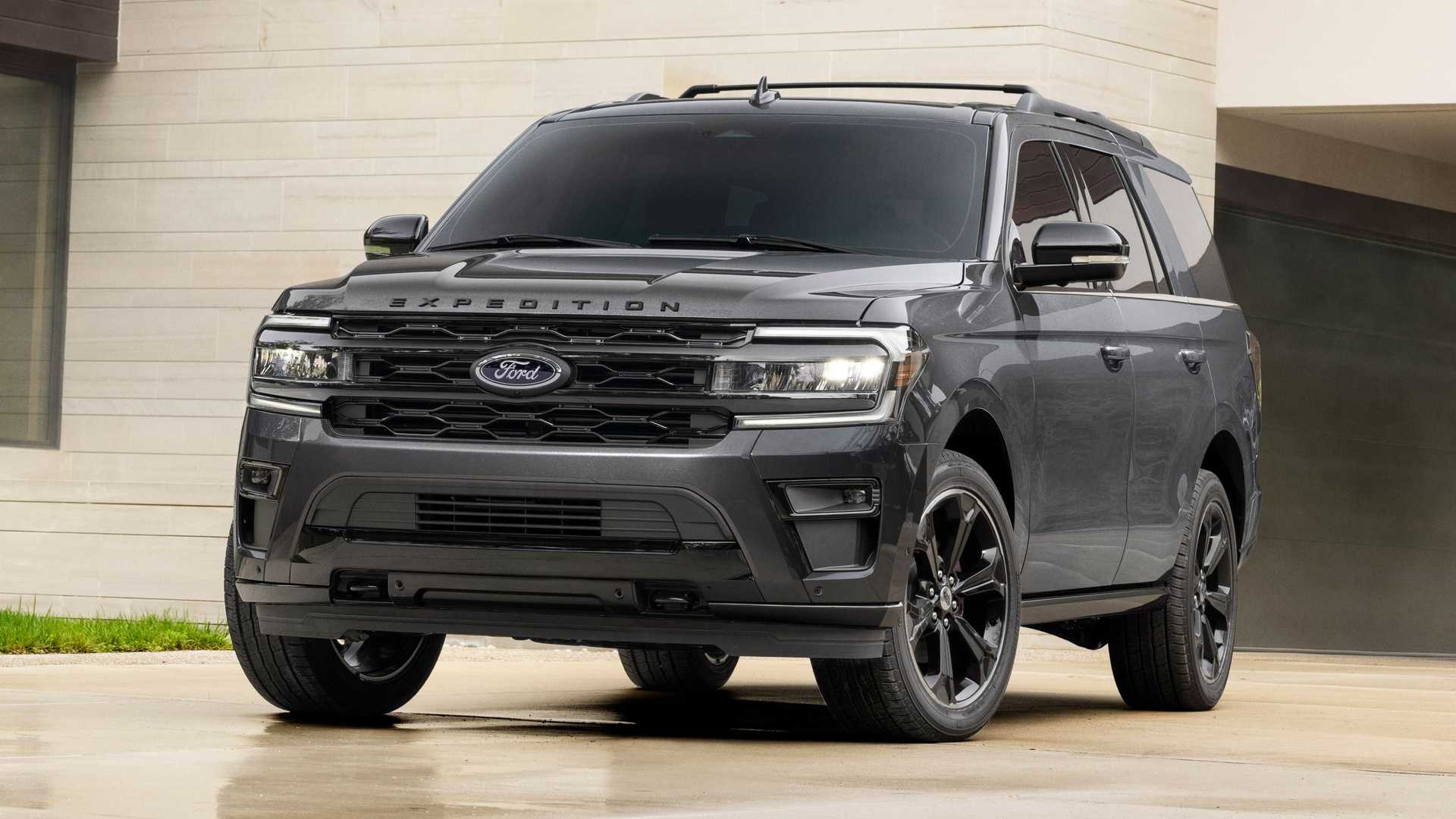 Ford Expedition Stealth Edition Performance Package 2022 року