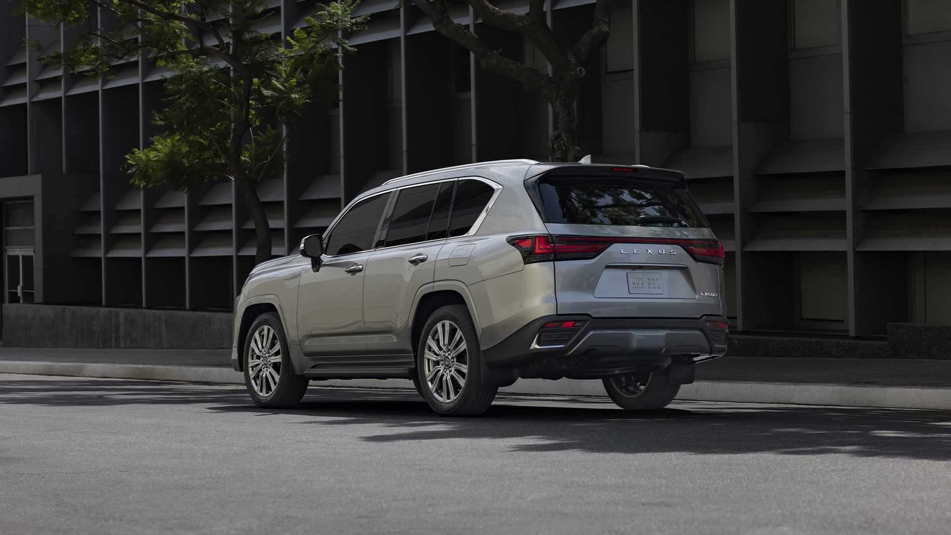 Lexus LX 600 2022 року