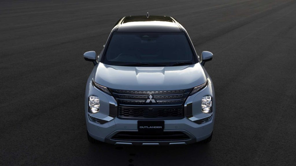 Mitsubishi Outlander PHEV 2023 року