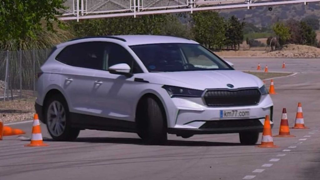 Skoda Enyaq iV лосиний тест