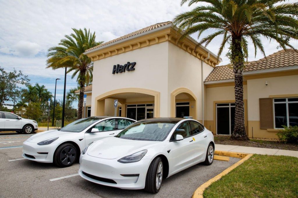 Hertz Tesla Model 3