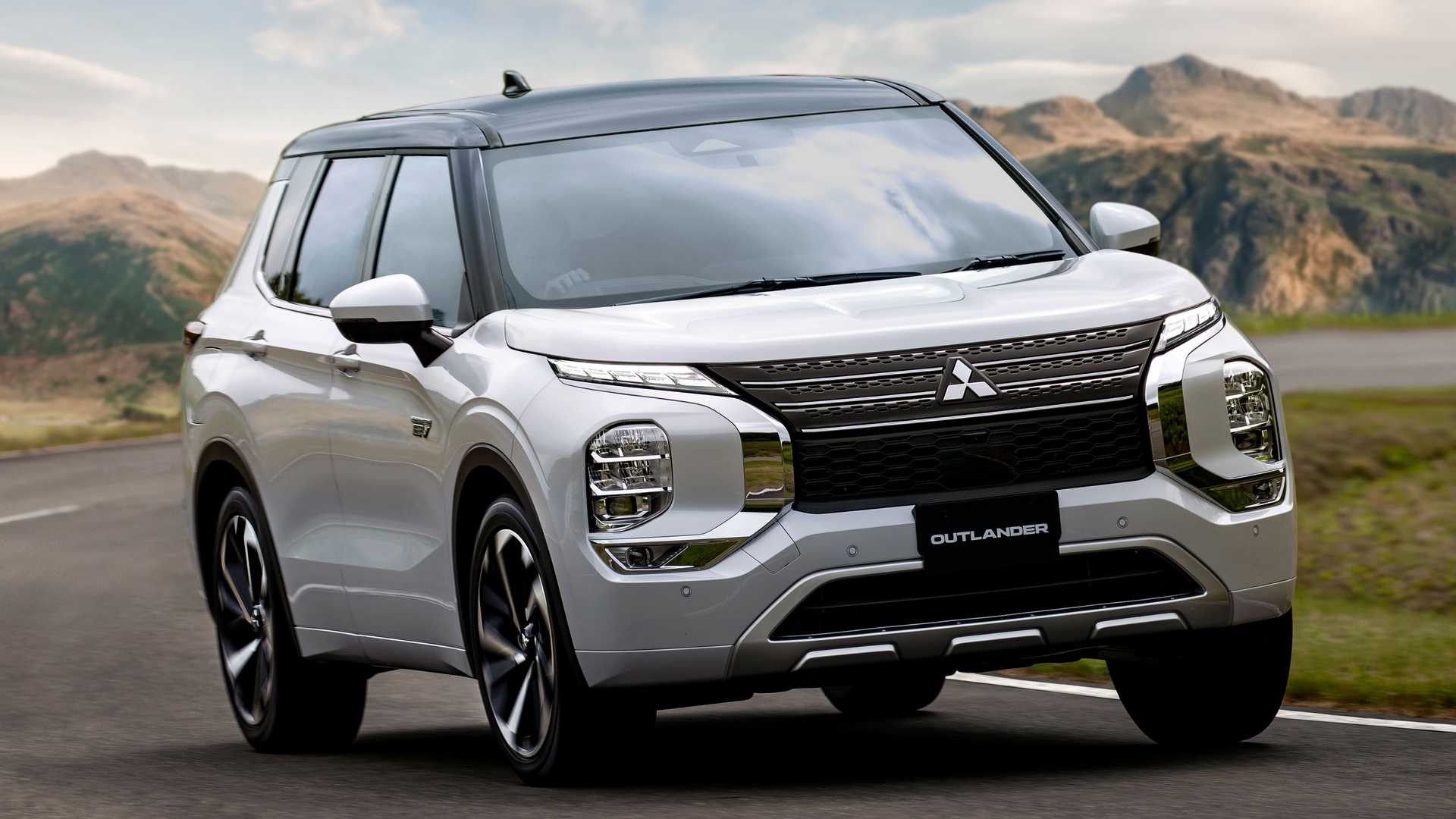 Mitsubishi Outlander PHEV 2023 року