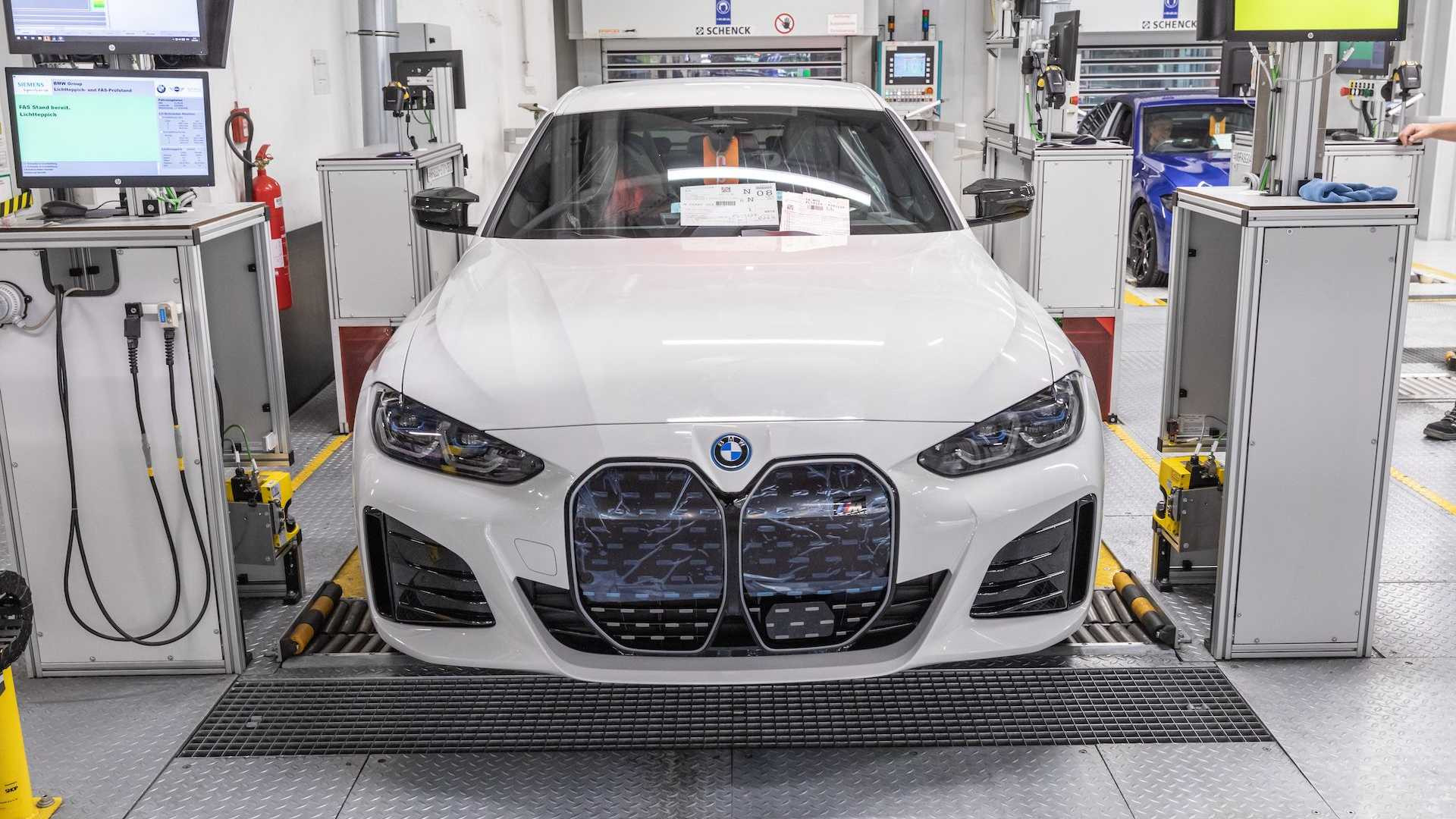BMW i4