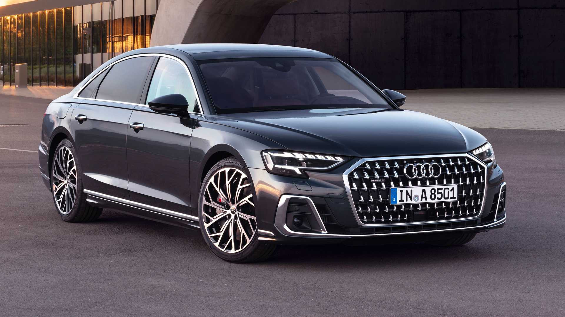 Audi A8 L 2022 року