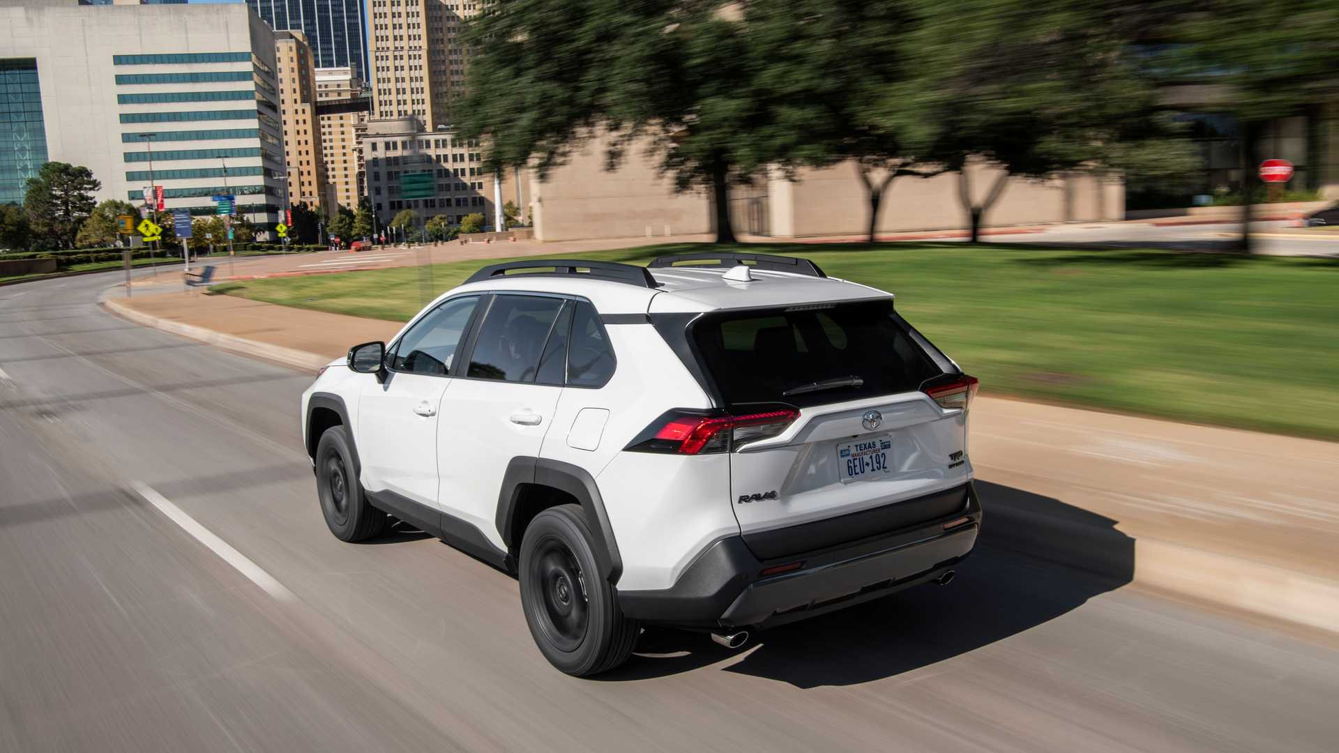 Toyota RAV4 2022 року