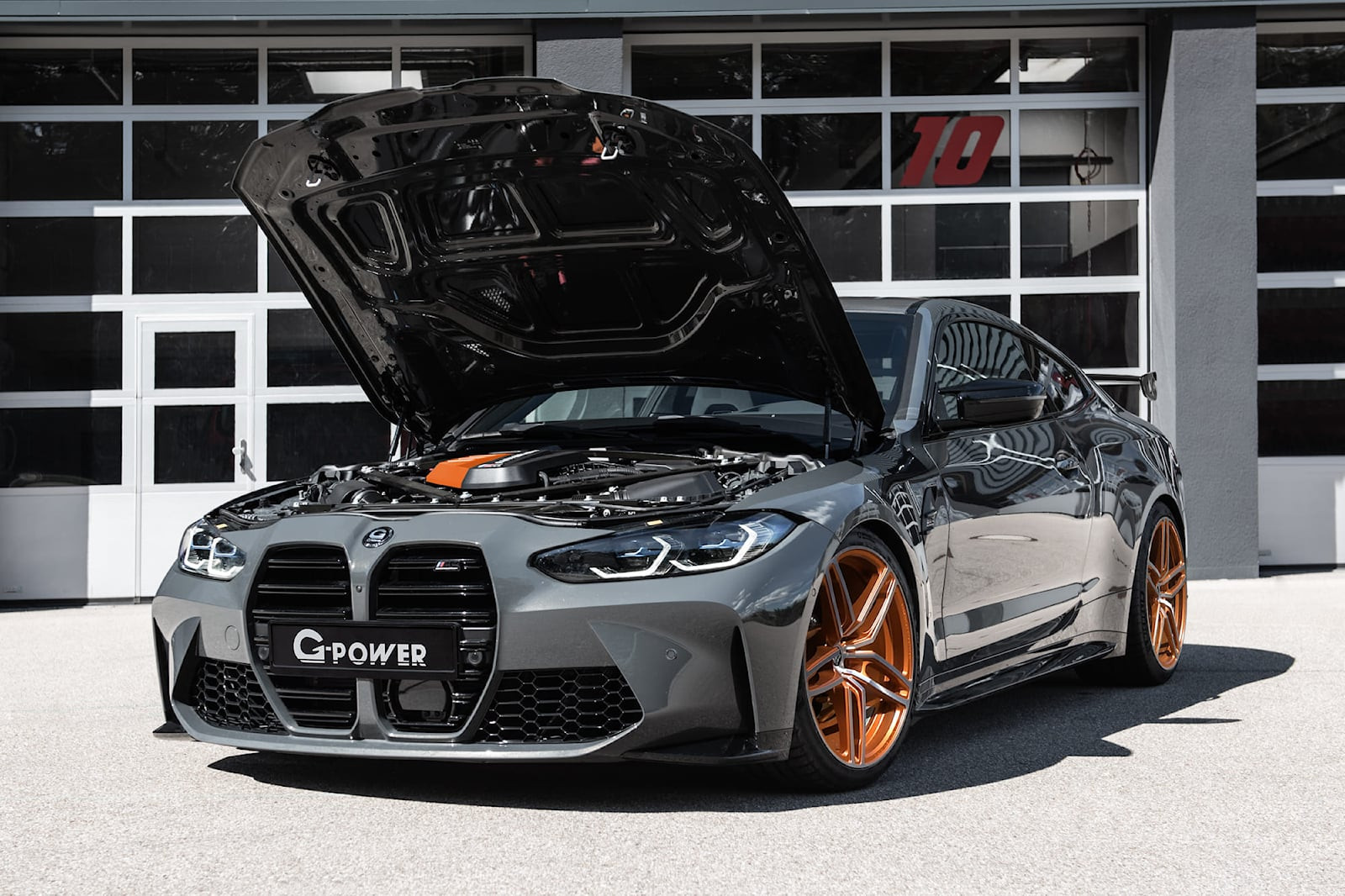 BMW M4 2021 року