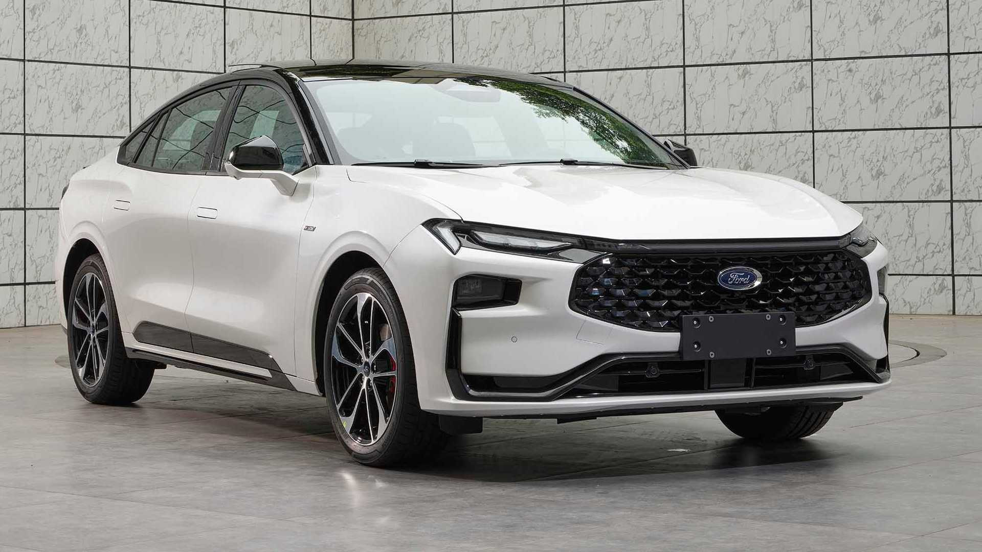 Ford Mondeo Китай