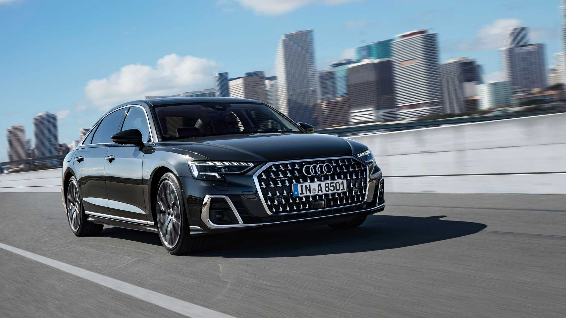 Audi A8 L 2022 року