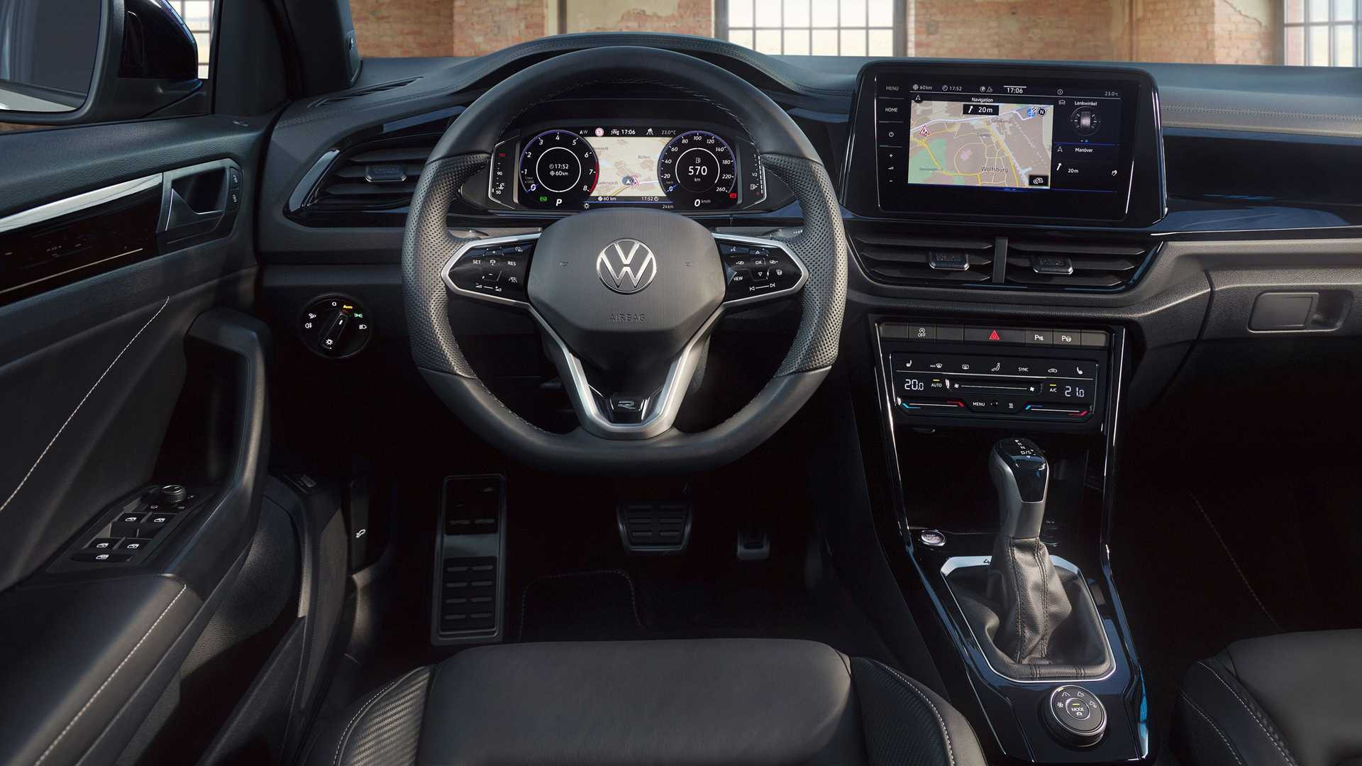 Volkswagen T-Roc 2022 року