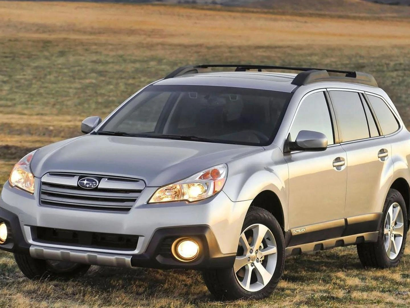 Subaru Outback 2013 року