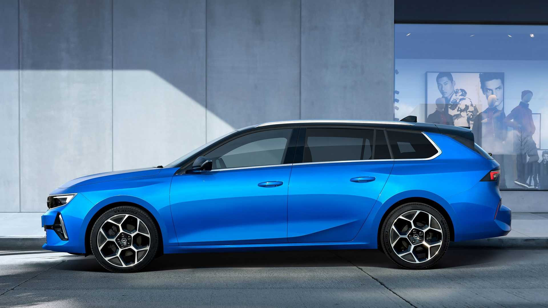 Opel Astra Sports Tourer 2022 року