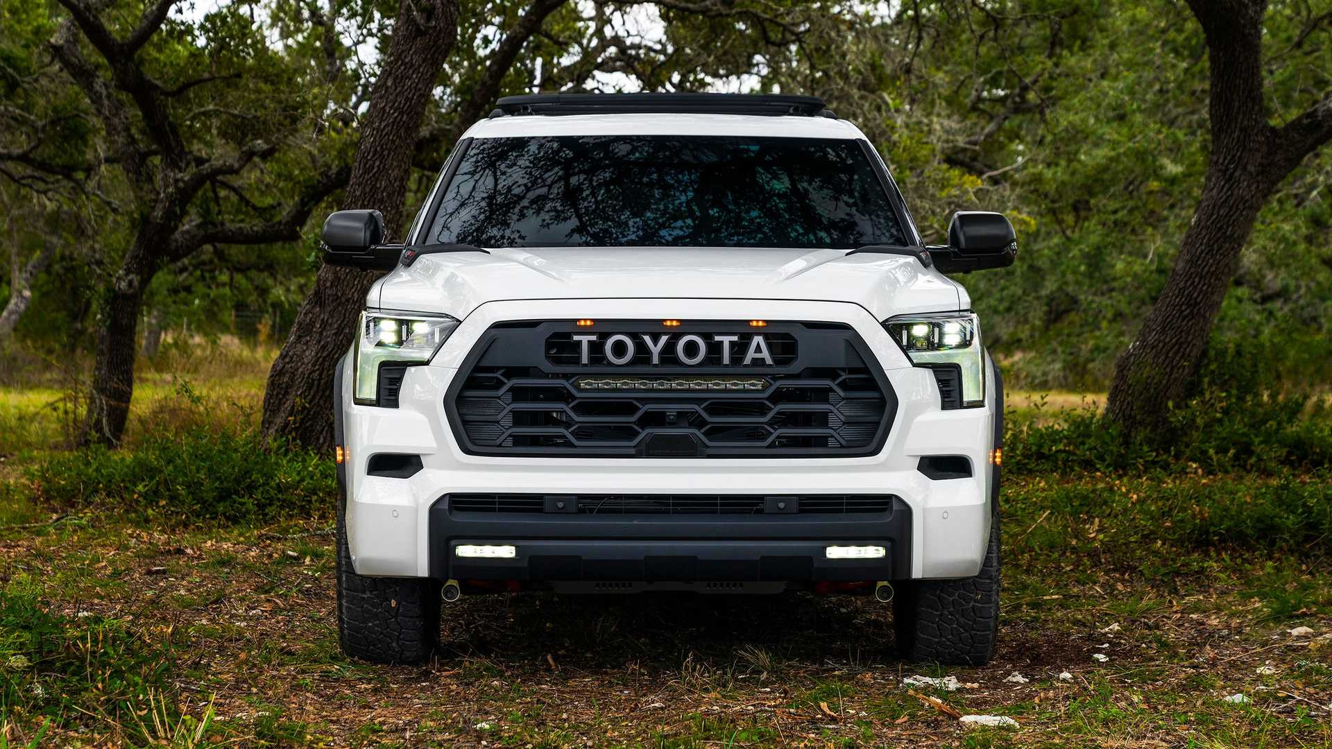 Toyota Sequoia TRD Pro 2023 року