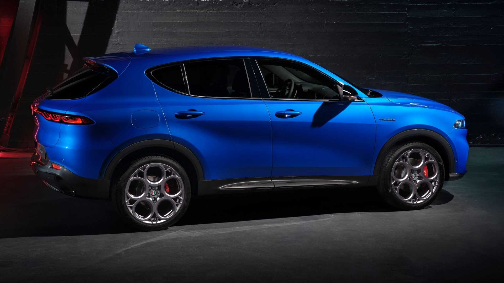 Alfa Romeo Tonale 2023 року