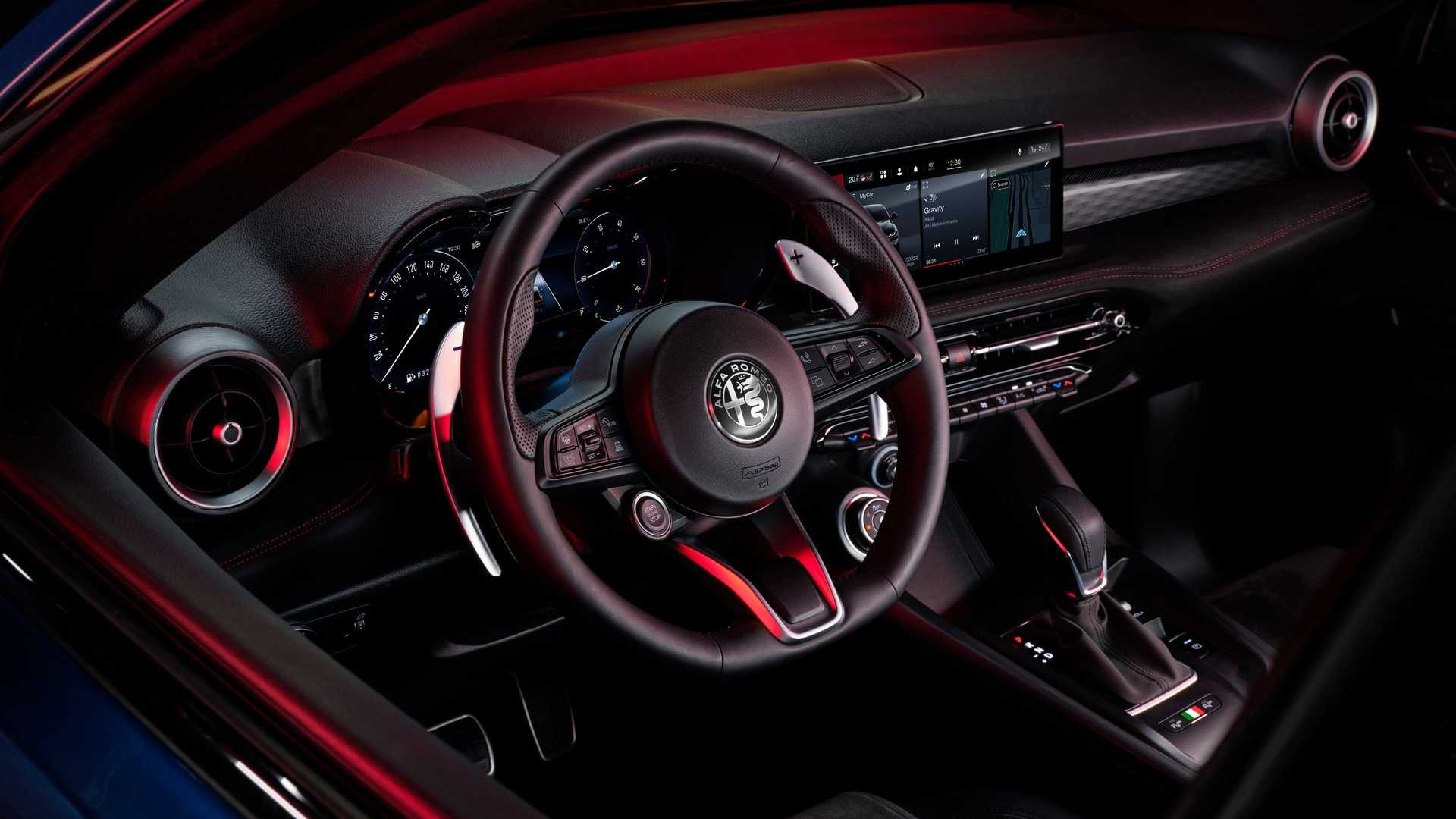 Alfa Romeo Tonale 2023 року